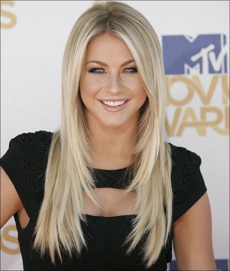 Julianne Hough Long Hair, Long Layered Haircuts, Julianne Hough, Stil Elegant, Long Blonde, Short Hairstyle, Long Layered Hair, Haircuts For Long Hair, Straight Human Hair