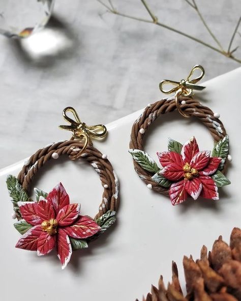 Palmer Clay, Poinsettia Earrings, Polymer Clay Fairy, Polymer Clay Flower Jewelry, Diy Earrings Polymer Clay, Winter Earrings, Clay Fairies, Christmas Clay, Polymer Clay Christmas