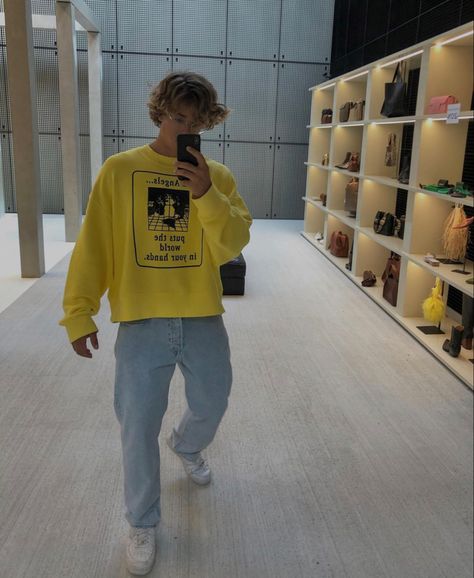 Indie Fashion Men, Yellow Shirt Outfit, Mens Trendy Outfits, Street Style Outfits Men, Yellow Shirt, Mens Outfit Inspiration, Mens Fashion Streetwear, Mens Fashion Casual Outfits, Stylish Mens Outfits