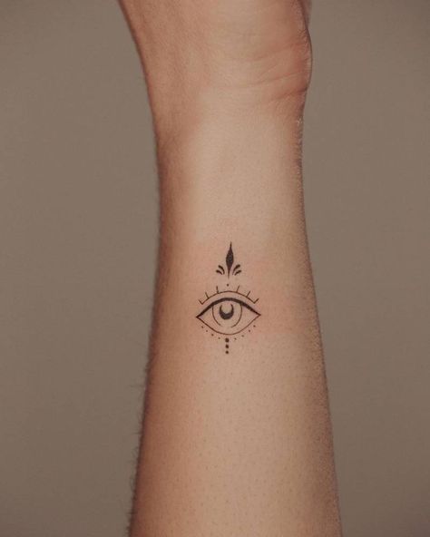 Evil Eye With Moon Tattoo, Evil Eye Forearm Tattoo, Eye Tattoo Fine Line, Eye Fine Line Tattoo, Top Of Wrist Tattoos For Women, Magical Tatoos, Blk Tattoo, Intuition Eye Tattoo, Anatomy Eyes