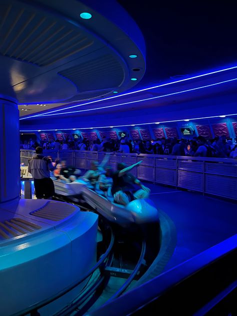 Disney Tomorrowland Aesthetic, Disney World Rides Aesthetic, Disney Ride Aesthetic, Orlando Florida Disney World, Avatar Ride At Disney World, Disney Worker Aesthetic, Disney Rides Aesthetic, Disney Florida Aesthetic, Space Mountain Disney World