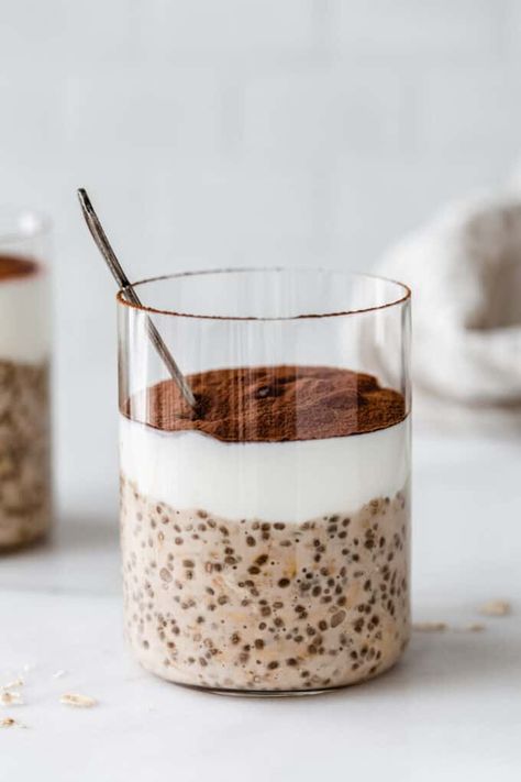 Coffee Oats, Tiramisu Overnight Oats, Night Oats, Patisserie Vegan, Overnight Oat, Second Breakfast, Vanilla Greek Yogurt, Sugar Sugar, Overnight Oats Recipe