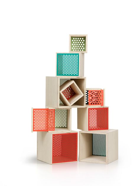 Stacking boxes by Note Design Studio via @YankoDesign Cube Furniture, Etagere Cube, Note Design Studio, Art Cart, Wooden Cubes, Objet Design, Notes Design, Note Design, Retail Display