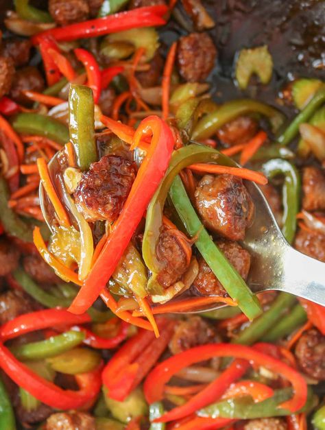 Sausage Stir-Fry Farmer Sausage, Sausage Stir Fry, Teriyaki Stir Fry, Fried Sausage, Sausage Meatballs, Asian Stir Fry, Polish Sausage, Kielbasa Sausage, Hot Sausage