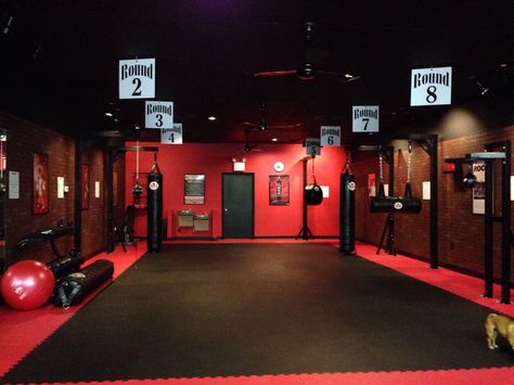 The final product, the inside of the gym! Boxing Gym Design, Dojo Design, Kickboxing Gym, Martial Arts Gym, Muay Thai Gym, Kickboxing Classes, Gym Design Interior, Home Gym Garage, Mma Gym