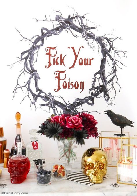 Creepy n' Chic Halloween Cocktail Party Ideas - lots of DIY decorations and drinks recipes for an adult themed spooky and girly glam soiree! by BirdsParty.com @birdsparty Halloween Cocktail Party Ideas, Cocktail Party Ideas, Halloween Cocktail Party, Deco Disney, Halloween Bar, Halloween Cocktail, Booth Decor, Halloween Creepy, Chic Halloween