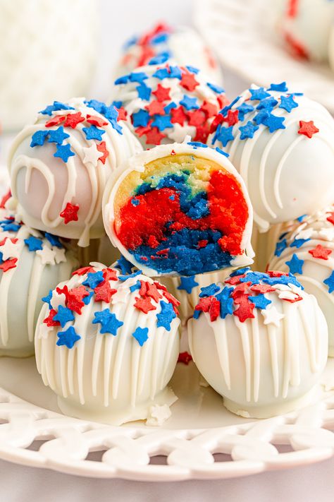 4th July Food, Memorial Day Foods, Patriotic Desserts, 4th Of July Cake, Blue Desserts, 4th Of July Desserts, Blue Food Coloring, Fourth Of July Food, Blue Cakes