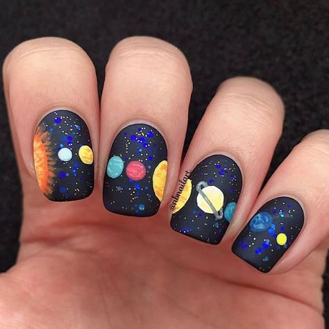 There was a time I could name it every planet in order. Not anymore! @nbnailart #nailitdaily Magic School Bus Nails, Geek Nail Art, Science Teacher Nails, Nerdy Nail Art, Teacher Nail Art, Nerdy Nails, Teacher Nails, School Nail Art, Planet Nails