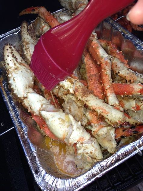 Crab Legs On Pellet Smoker, Smoked Snow Crab Leg Recipes, Smoked Crab Legs In Smoker, Grilled Snow Crab Legs Recipe, Smoked Crab Leg Recipes, Crab Legs On The Grill, Steamed Crab Legs, Wood Pellet Grill Recipes, Crab Legs Recipe