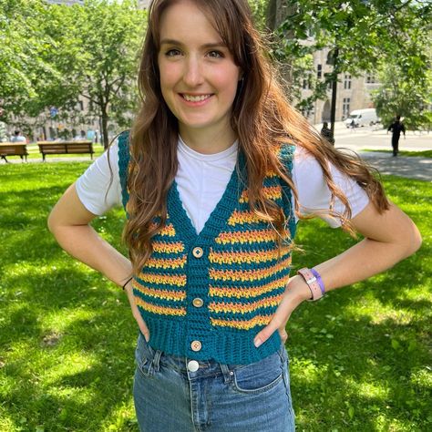 Crochet button up vest with stripes of teal blue, yellow and orange 70s Inspired Crochet, Crochet A Vest, Crochet Vest Outfit, Crochet Vest Pattern Free, Vest Ideas, Crochet Waistcoat, Crochet Sweater Design, Crochet Sweater Vest, Vest Pattern Free