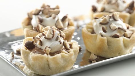 Mini Malted Milk French Silk Pies - French silk pie gets a flavor update with malted milk powder. Mini Pie Crust, French Silk Pie, Tartlets Recipe, Silk Pie, Refrigerated Pie Crust, Malted Milk, Pie Crust Recipes, French Silk, Mini Pies