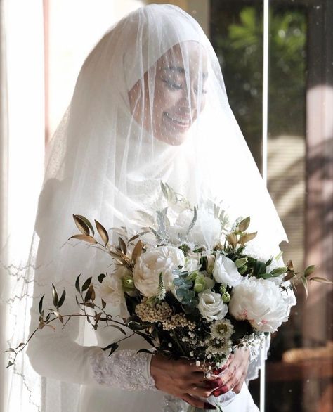 Malaysian Hijab, Melayu Wedding, Malay Wedding Dress, Muslim Wedding Photos, Muslim Wedding Hijab, Wedding Hijab Styles, Muslimah Wedding Dress, Muslimah Wedding, Pengantin India