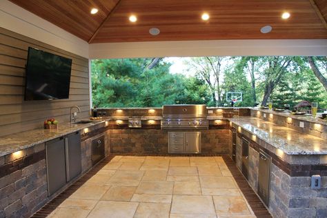 Outdoor Living, Elmhurst IL Aesthetic Backyard, Backyard Aesthetic, Covered Outdoor Kitchens, Luxury Outdoor Kitchen, Kitchen Ikea, Landscaping Backyard, Outdoor Kitchen Cabinets, Modern Outdoor Kitchen, Outdoor Kitchen Bars