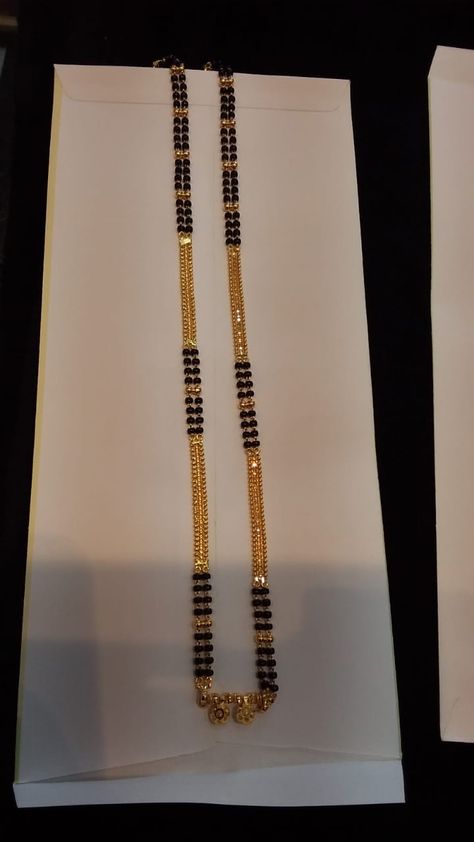 Mangalore Style Mangalsutra, Maharashtrian Long Mangalsutra Designs, Karimani Sara Designs, Maharashtrian Mangalsutra Designs Gold, Vaati Mangalsutra Design, Karimani Chain Designs Long, Karugamani Chain Designs, Mangalsutra Designs Long Indian Bridal, Wedding Mangalsutra Designs