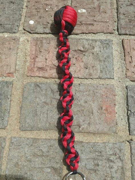 Knot Keychain, Paracord Projects, Diy Activities, 550 Paracord, Ball Bearing, Paracord, Rope Bracelet, Crochet Necklace, Knot