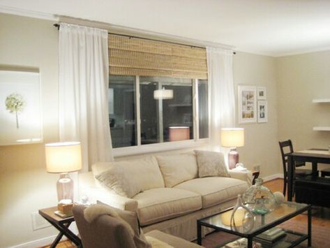 Sheer curtains over wood blinds, simple and goes with my theme for the house Picture Window Treatments, Picture Window Curtains, Living Room Blinds, Bedroom Blinds, Window Treatments Living Room, Picture Window, House Blinds, Bamboo Blinds, Wide Windows