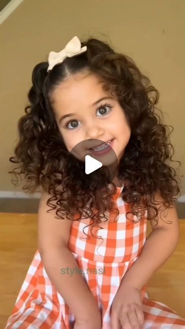 Fashion Daily Inspo on Instagram: "🥰 #hairstyle @ellabella_soleil creator:@thesafillesquad" Curly Hairstyles For Little Kids, Cute Half Up Half Down For Short Hair, Curly Hairstyles Little Kids, Hair Styles Toddler Girl Easy, Curly Girls Hairstyles Kids, Curly Hairstyles For Little Mixed Girls Kids, Curly Hair Girl Hairstyles Kids, Curly Hairstyles For Kids Easy, Hairstyle For Curly Hair Kids