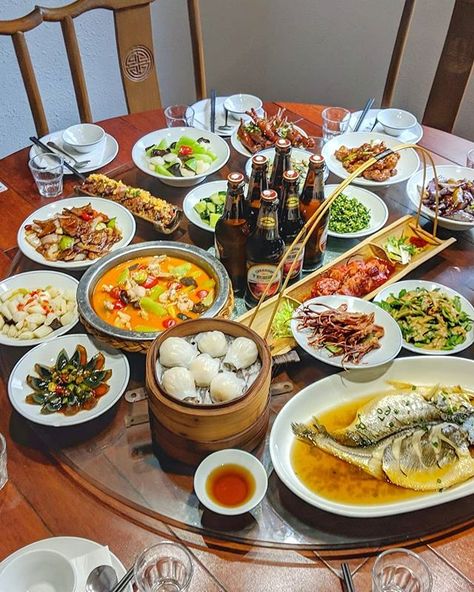 How to prepare a Chinese New Year Feast: sample menus & workflow – Red House Spice Chinese Food Images, Chinese Meals Traditional, Chinese Food Christmas Dinner, Chinese Food Recipe, Chinese Food Astethic, Chinese Food Aesthics, Chinese Food Aethstetic, Chinese Dinner Table, Delicious Food Images