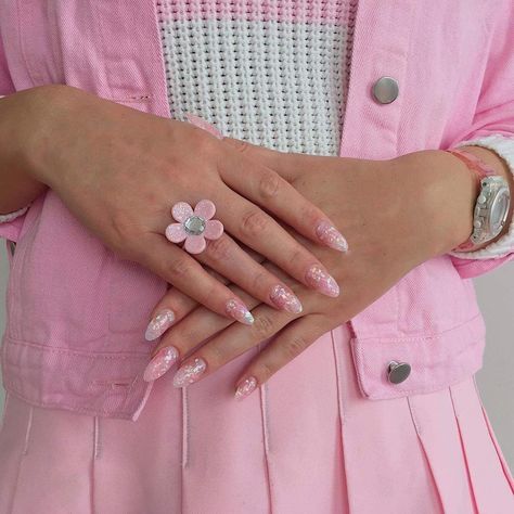 Woods Nails, Cute Outfits Spring, Electra Heart, Cher Horowitz, Elle Woods, Marina And The Diamonds, Legally Blonde, Outfits Spring, Heart Nails