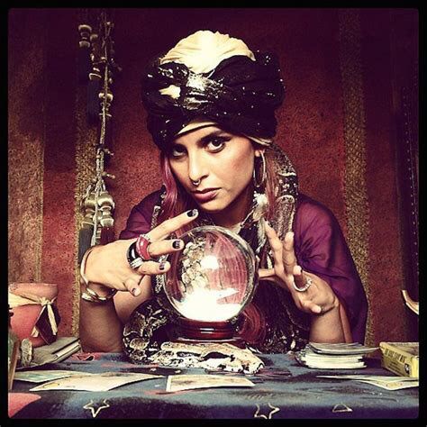 Fortune Teller Costume, Halloween Costumes To Make, Fun Walk, Diy Halloween Costumes For Women, Diy Kostüm, Homemade Halloween Costumes, Manualidades Halloween, Diy Halloween Costumes Easy, Diy Halloween Costume