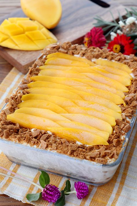 Mango Float Recipe Filipino Desserts, Mango Royale, Mango Float Recipe, Mango Graham Float, Mango Graham Cake, Graham Recipe, Fruits Benefits, Graham Dessert, Mango Graham