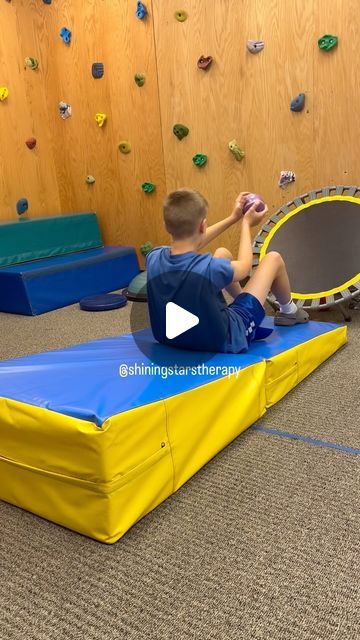 Shining Stars Therapy on Instagram: "Core strength!!!! Love this activity that incorporates core strength, graded control, upper extremity strength, eye hand coordination and so much more! Added a little extra by using a weighted ball!  Love this! #shiningstarstherapy #pedsot #pedspt #pedipt #pedipt #pedsphysicaltherapy #pedsoccupationaltherapy #pedstherapy #therapyideas #corestrength #strengtheningactivityforkids" Motor Coordination Occupational Therapy, Upper Extremity Strengthening Occupational Therapy, Sensory Gym Ideas, Excersise For Kids, Pediatric Occupational Therapy Activities, Pediatric Occupational Therapy Ideas, Kid Exercises, Brain Breaks Elementary, Core Muscle Exercises