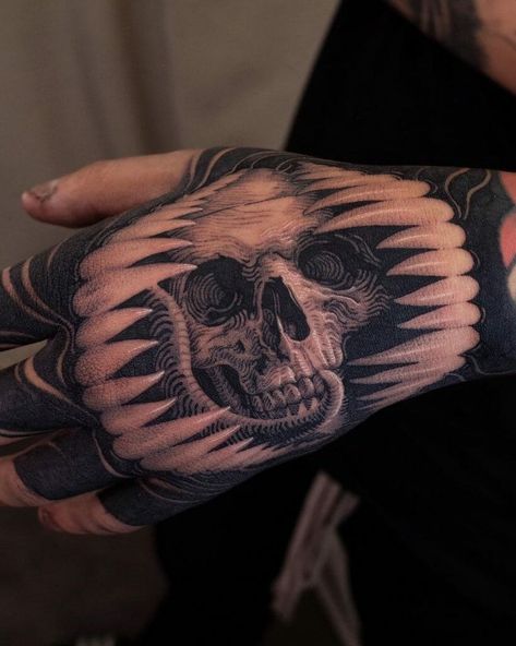 Gotik Tattoo, Small Wave Tattoo, Skull Hand Tattoo, Tato Henna, Prison Art, Omerta Tattoo, Scary Tattoos, Skeleton Tattoos, 4 Tattoo