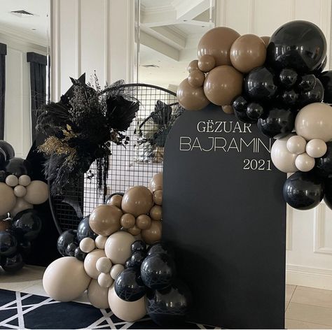 Brown And Black Balloon Garland, Black And Tan Balloon Arch, Balloon Garland For Men Birthday, Matte Black Party Decor, Balloon Garland For Men, Elegant Graduation Party Decorations, Black Balloon Arch, Balloon Arch Ideas, Black Balloon Garland