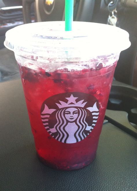 Very Berry Hibiscus Refresher Hibiscus Refresher, Very Berry Hibiscus Refresher, Berry Hibiscus, Starbucks Aesthetic, Late Night Food, Morning Drinks, Very Berry, Starry Eyed, Kids Menu