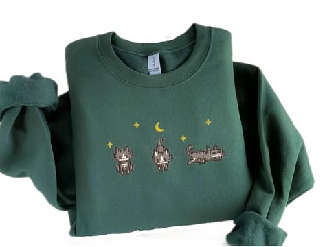 Amazon.com: Stardew Valley Cat EMBROIDERED Sweatshirt – Cozy Gamer Fashion, Cute Gaming Attire, Ideal Gift for Gamers : Handmade Products Cute Gaming, Gamer Fashion, Cat Sweatshirt, Stardew Valley, Gamer Gifts, Tunic Length, Embroidered Sweatshirts, Embroidered Shirt, Aesthetic Clothes