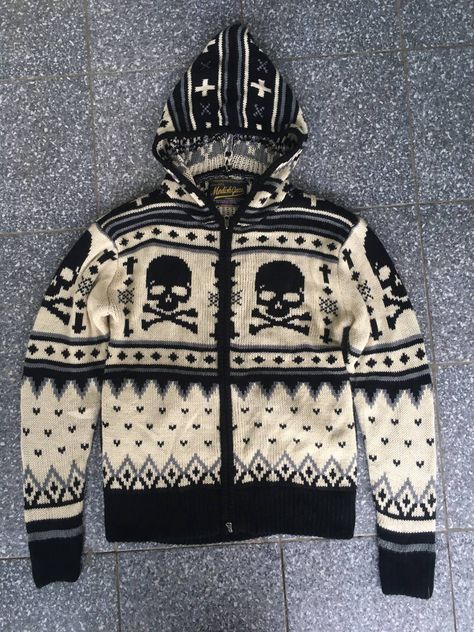 Skull Sweater Knitting Pattern, 2024 Crochet, Skull Top, Skull Sweater, Golden Bear, Clothing Aesthetic, Pullover Pattern, Men's Tops, Sweater Knitting Patterns