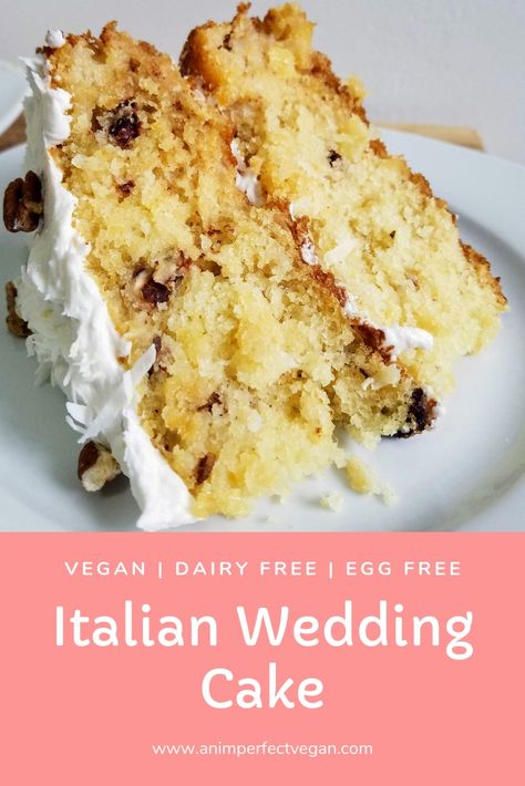 Fluffy Icing, Italian Wedding Cake, Italian Cream Cake Recipe, Cake With Pineapple, Cream Wedding Cakes, Pineapple Recipe, Cake Coconut, Italian Wedding Cakes, Vegan Wedding Cake