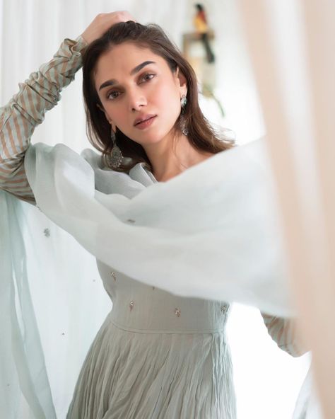 Aditi Rao Hydari Indian, Divyanka Tripathi Saree, Aditi Rao Hydari, Aditi Rao, Divyanka Tripathi, Indian Gowns Dresses, Indian Film, Fashion Closet, Indian Gowns