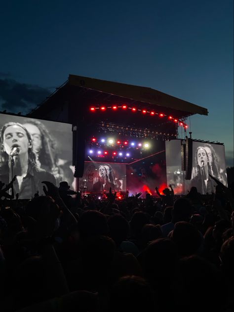 Leeds Festival Catfish And The Bottlemen, Van Mccann, Leeds Festival, 2024 Moodboard, Reading Festival, Teenage Dream, Year 11, 4 Life, Catfish