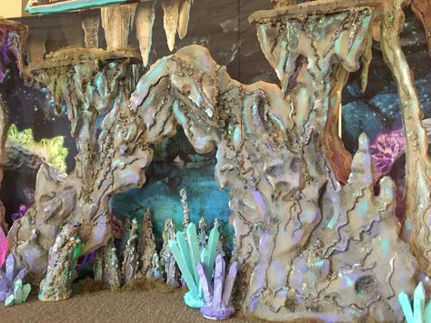 Cave Bulletin Board Ideas, Cave Theme Party, Cave Party Decorations, Cave Set Design, Underwater Set Design, Under The Sea Trunk Or Treat, Cave Quest Vbs Decorations, Cave Birthday Party, Cave Grotto