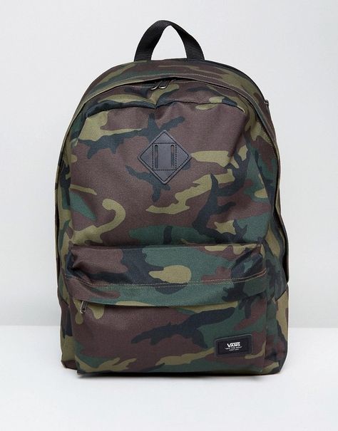 Vans Old Skool Plus Backpack In Camo V002TM97I Camo Vans, Hang Bag, Camouflage Backpack, Camo Backpack, Hype Clothing, Man Bags, Sanuk Shoes, Vans Logo, Travel Yoga Mat