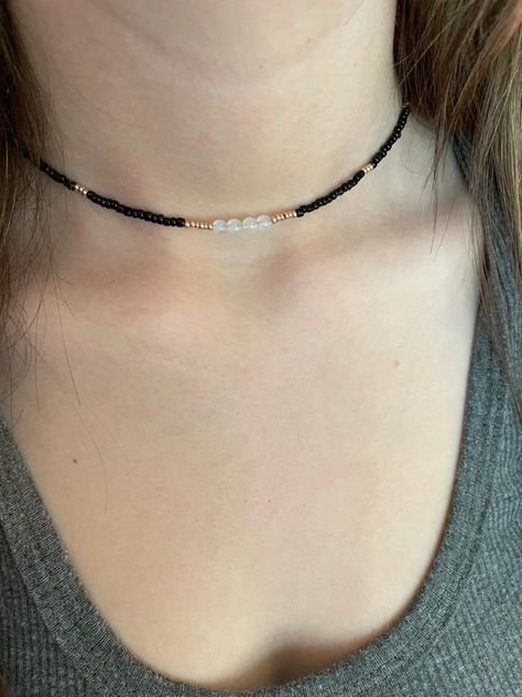 Seed Bead Chocker Crystal Necklace Crystal Choker Moonstone - Etsy Moonstone Beaded Necklace, Moonstone Choker, Diy Choker Necklace, Beaded Chocker, Kalung Manik-manik, Diy Choker, Anklet Designs, Beaded Necklace Designs, Bead Choker