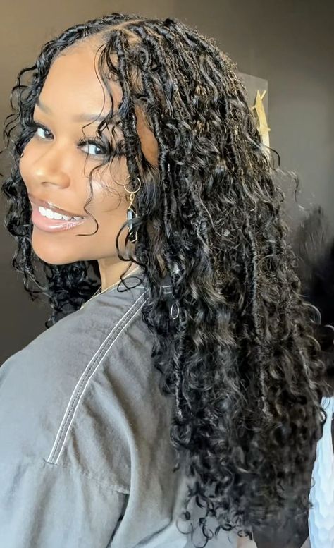 Earthly Hairstyles, Soft Locs Goddess, Boho Locs Black Women Short, Soft Locs Bob With Curls, Knotless Faux Locs Hairstyles, Chunky Boho Braids, Big Bohemian Knotless Braids, Bohemian Soft Locs Bob, Bob Goddess Locs