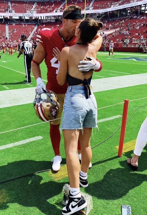 Aiden Graves, Vanessa Mazur, Nfl Wives, Football Girlfriend, Footballers Wives, Football Couples, Football Wags, Football Boyfriend, Football Game Outfit