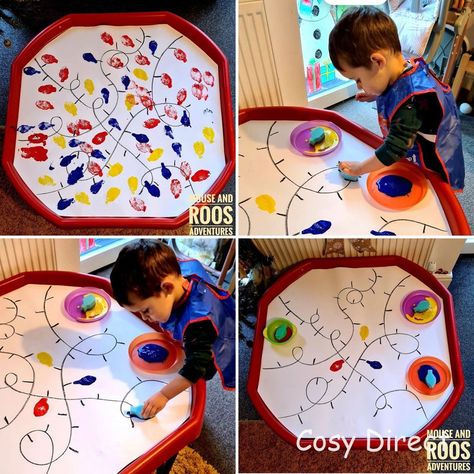 Christmas Water Tray Ideas Eyfs, Tuff Tray Ideas For Christmas, Christmas Play Activities For Kids, Christmas Play Tray, Christmas Eyfs Ideas, Christmas Paintings Preschool, Birthday Party Tuff Tray Ideas, Christmas Sand Tray Ideas Eyfs, Christmas Sensory Tray Ideas