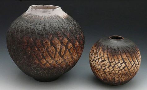 Obvara Firing: Tips from Expert Marcia Selsor Obvara Technique, Ceramic Arts Daily, Raku Kiln, Ceramic Supplies, Wood Kiln, Ceramic Glaze Recipes, Raku Pottery, Ceramic Techniques, Pottery Techniques