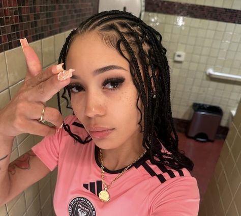 Rose Braid, Natural Braided Hairstyles, Coi Leray, Black Bratz Doll, Iron Hair, Flat Iron Hair Styles, Football Outfits, I Love Girls, Pretty Selfies