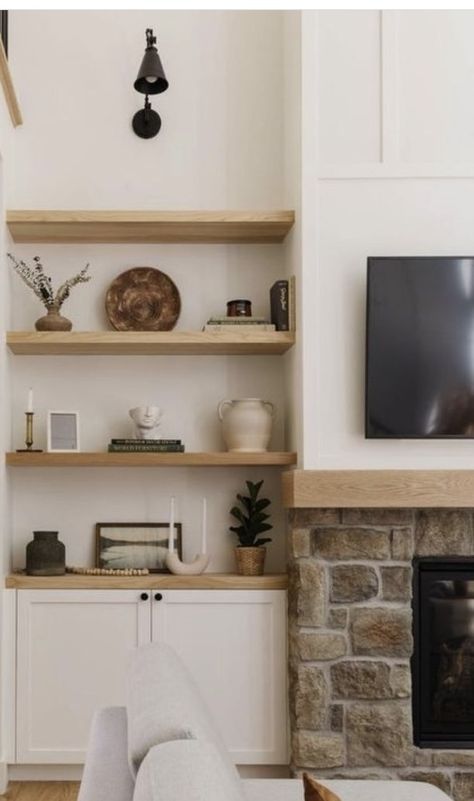 Shelves Around Fireplace, Books And Plants, Built In Around Fireplace, Dream Living Room, Built In Shelves Living Room, Living Room Built Ins, Fireplace Shelves, Fireplace Built Ins, Living Room Decor Fireplace