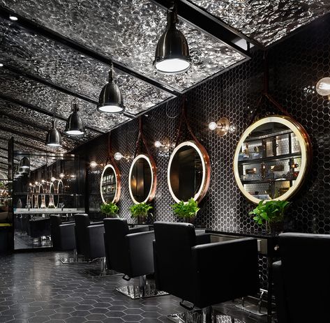 Barber Shop Pictures, Barbershop Design Interior, Best Barber Shop, Salon Interior Design Ideas, Hair Salon Interior Design, Barber Shop Interior, Business Talk, Nail Salon Interior Design, Beauty Salon Interior Design