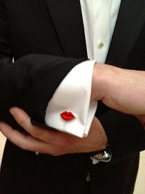 Rare Vintage: The Met Gala Lip Cuffs, Der Gentleman, Sharp Dressed Man, Mode Masculine, Fashion Night, Well Dressed Men, Prince Charming, Modern Man, Red Rose