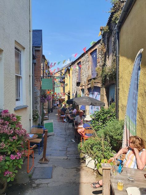 Tenby in September (Sergeants Lane) Wales Aesthetic, Cute Beach House, Tenby Wales, Summer In England, Sweden Aesthetic, Wales Holiday, I Want To Travel, Dream Holiday, Seaside Towns