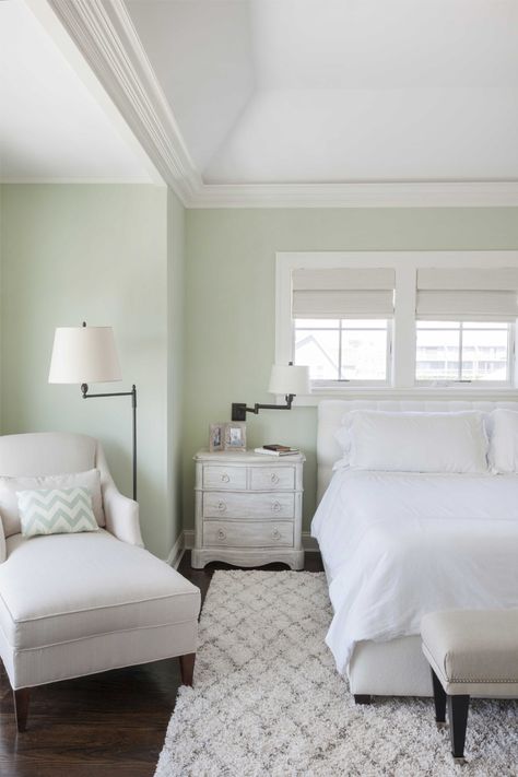 Benjamin Moore Hollingsworth Green HC-141 Hollingsworth Green, Blue House Ideas, Interior Design Colors, Coastal Bedroom Furniture, Cottage Lake House, Change Time, Beach Themed Bedroom, Beach House Bedroom, Cottage Lake