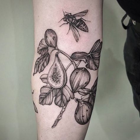 Black Work Nature Tattoo, Realistic Botanical Tattoo, Fineline Botanical Tattoo, Black And Grey Nature Tattoos, Botanical Forearm Tattoo, Fig Branch Tattoo, Fig Leaf Tattoo, Botanical Blackwork, Fig Tree Tattoo