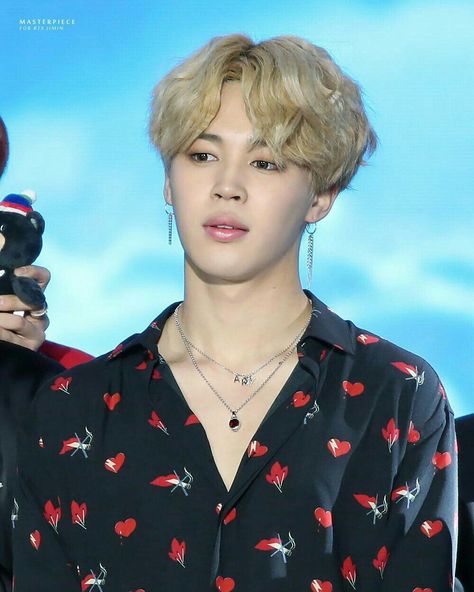 Park Jimin and the ARMY necklace Army Necklace, The Other Guys, Park Jimin Bts, Boy Scouts, Busan, Bts Boys, Jung Hoseok, Bts Memes, Kim Seokjin