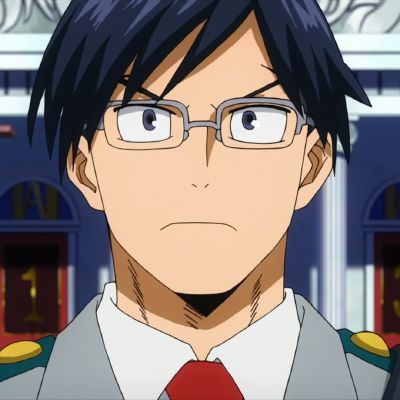 He’s a dork. What else can I say, oh he’s sweet and he is 100% devoted to you! He’s new to the whole relationship thing so he’ll tread lightly at times, but that doesn’t mean he doesn’t love you. Make sure to be affectionate towards him, he might need the boost of confidence. My Hero Academia Ida, My Hero Academia Iida, Mha Tenya Ida, Mha Ida, Iida Aesthetic, J Michael Tatum, Tenya Ida, Character Eyes, Iida Tenya